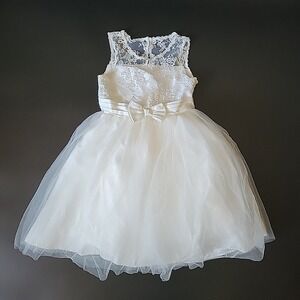 Tahari Girl Tea Length Flower Girl Dress 6X White Embroidered Lace Tulle Wedding